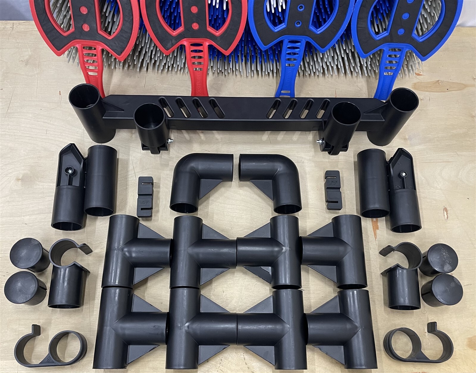 Eastpoint Axe Throwing Set With Steel Frame And 8 Safety Axes 152cm 5FT