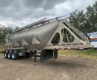 2000 ADVANCE 1300 Cubic Ft 2000 ADVANCE DRY BULK 1300 CU FT / PNEUMATIC ALUMINUM TANK TRAILER / AIR