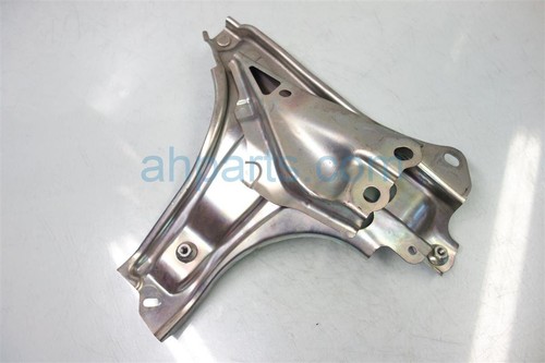 Lexus Hs250h 2010-2012 soporte inversor inferior G9110-75010 - Imagen 4 de 6