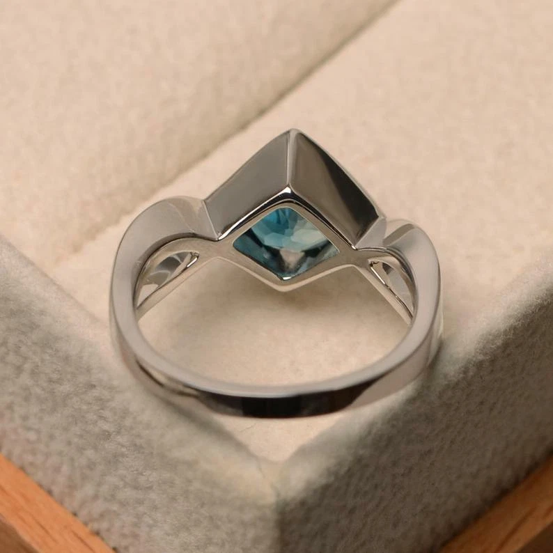 925 Sterling silver 3.50CT London blue topaz anniversary prong Ring for Women - Image 3 of 4