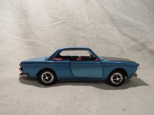 ESF-33811 Gama 946 BMW Coupe 2000CS, 1:43, ottime condizioni - Foto 2 di 9