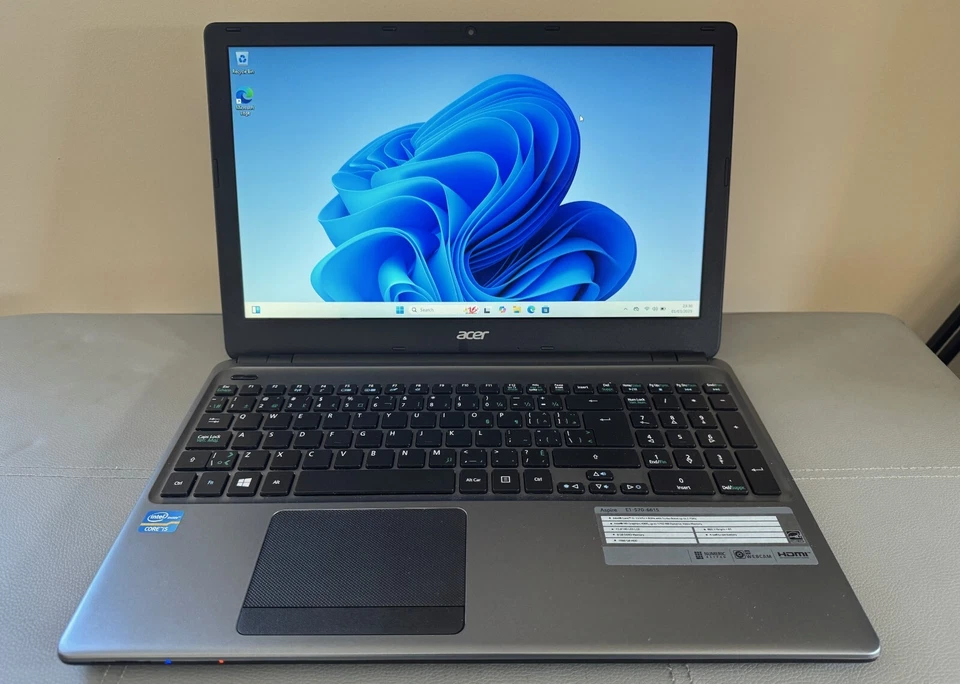 ACER E1-570-6615 - INTEL i5-3337U@1.80GHz - 250GB SSD - 8GB RAM - WINDOWS 11 - Image 3 of 4