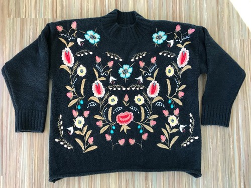 Cliche Embroidered Mock Neck Navy Blue Pullover Sweater Lg Flower Embroidery - Imagen 3 de 6