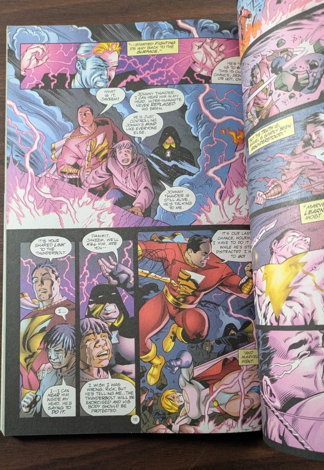 Lote de 2 libros de bolsillo comerciales de JSA - Stealing Thunder and Ghost Stories (2003/2006) Foto 4 de 4