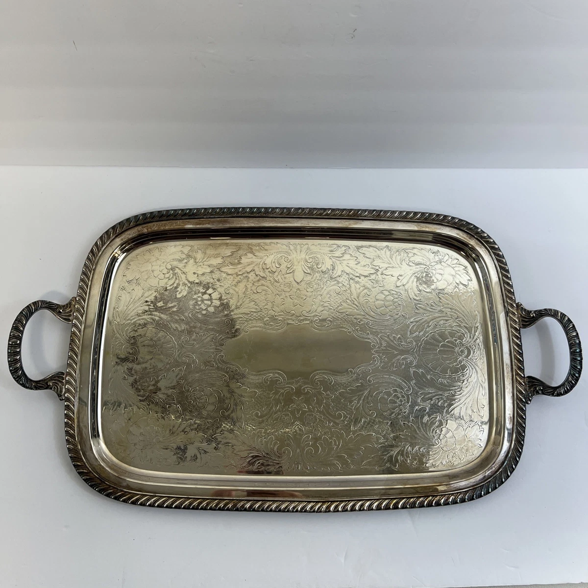 ONEIDA Victorian Antique US Silver-Plated Platters & Trays for