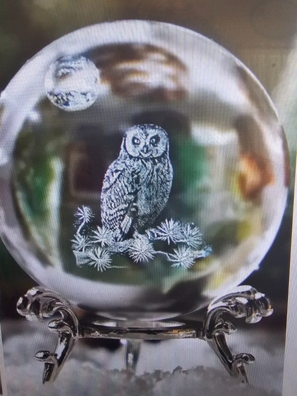 Victorian Trading Company OWL Crystal Globe on stand.  3-1/2" tall.  In pouch.