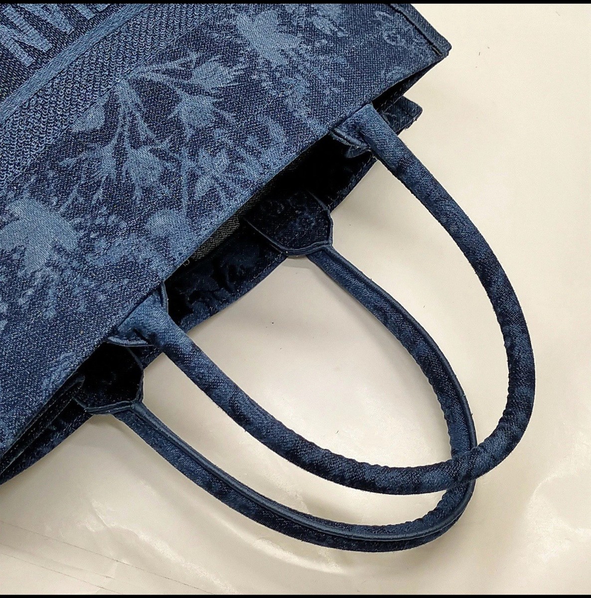 専用　CHRISTIAN DIOR デニムトートバッグ Christian Dior Denim Book Tote | eBay