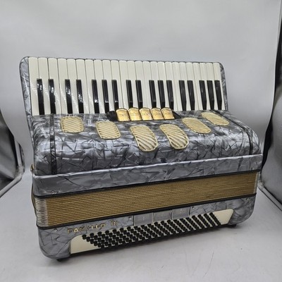 Hohner Camillo III  Piano Accordion Silver Marbled 41 Key 120 Bass w/ Case