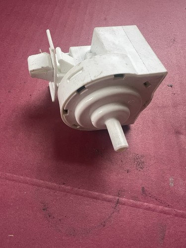 Hotpoint Waschmaschine Linear Druckschalter J00650642 C00289362