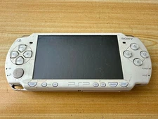 Sony Playstation PSP 2001 Pearl White Handheld System Console - Parts or Repair