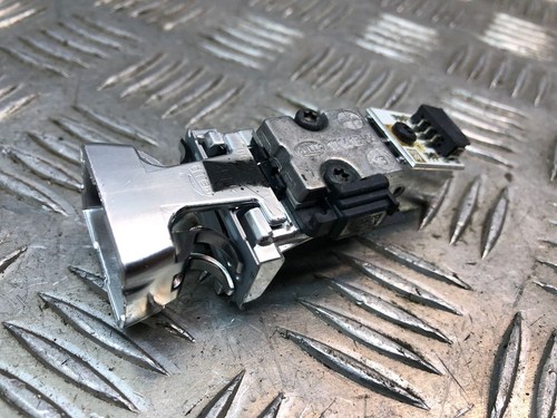 Audi A8 S8 D4 4H 2012 Benzin LED-Tagfahrscheinwerfer 17234800 273kW ATV37314