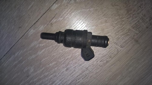 BMW 3-Series 1999 Fuel Injector 1427240, Genuine #118520-84