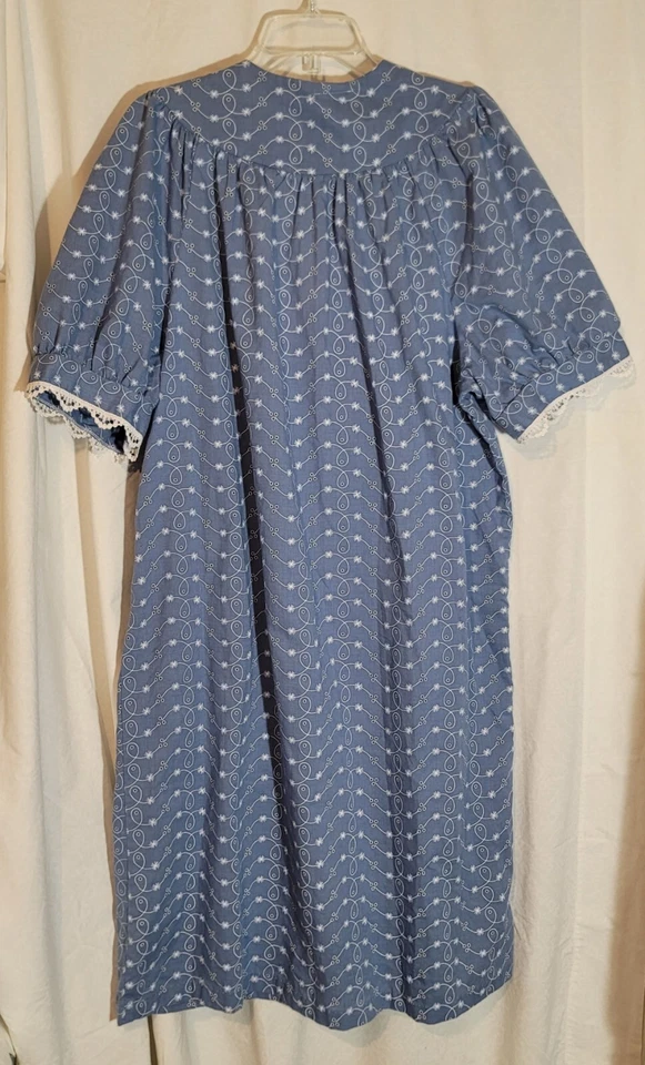 Beverly West Encaje Bordado Azul Imitación Ojales Casa Abrigo Bata Vestido 1X Foto 3 de 4