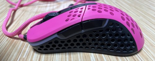 Xtrfy XG M4 RGB Ergonomic Pink Wired Gaming Mouse Tested - Picture 4 of 9