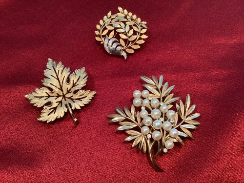 THREE Crown Trifari Brooches~ Gold Tone Pin / Brooches