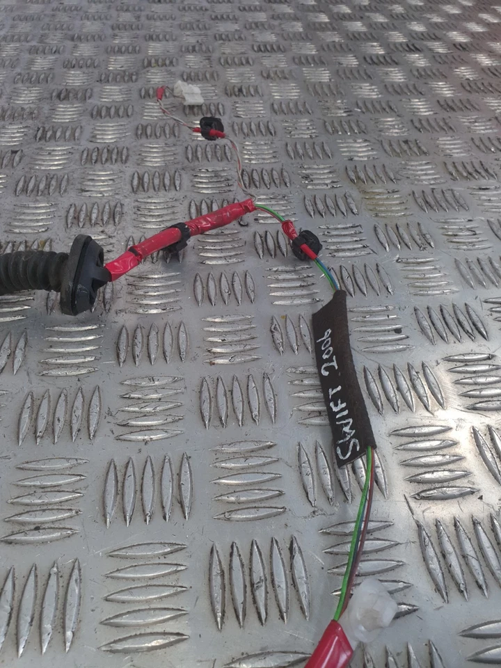 Arnés telar cableado puerta suzuki swift mk2 5 puertas conductor trasero osr 2005-2010 Foto 2 de 4