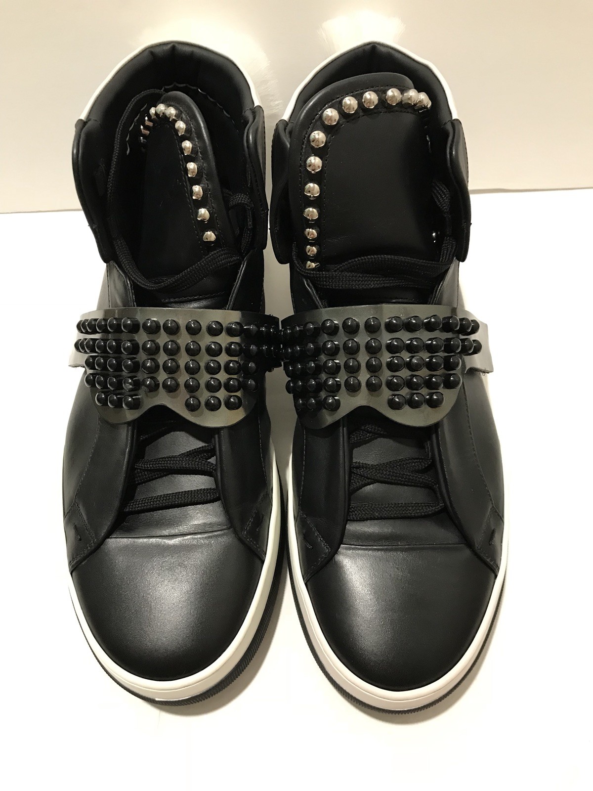 Sneakers alte Fendi Karlito pelle coda di pony borchie nero bianco 9 $1400