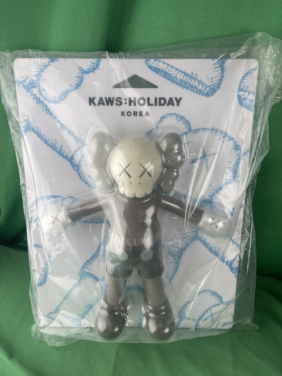 KAWS HOLIDAY KOREA Brown Companion Floating Bath Toy 2018 | eBay