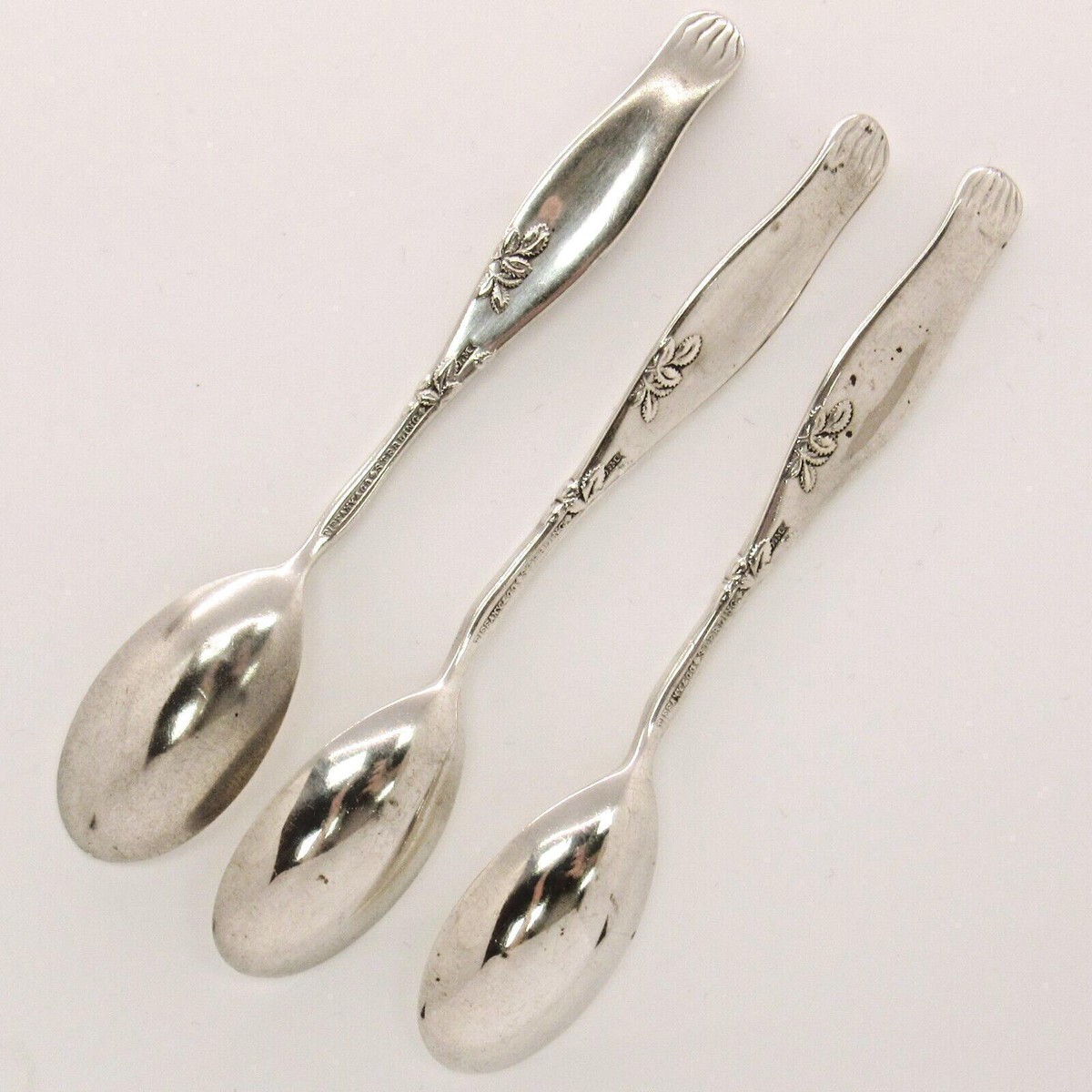 アクセサリー Tiffany&Co. Antique Cutlery Silver Bangl Tiffany & Co. Regent Antique Fork Bangle Bracelet Silver