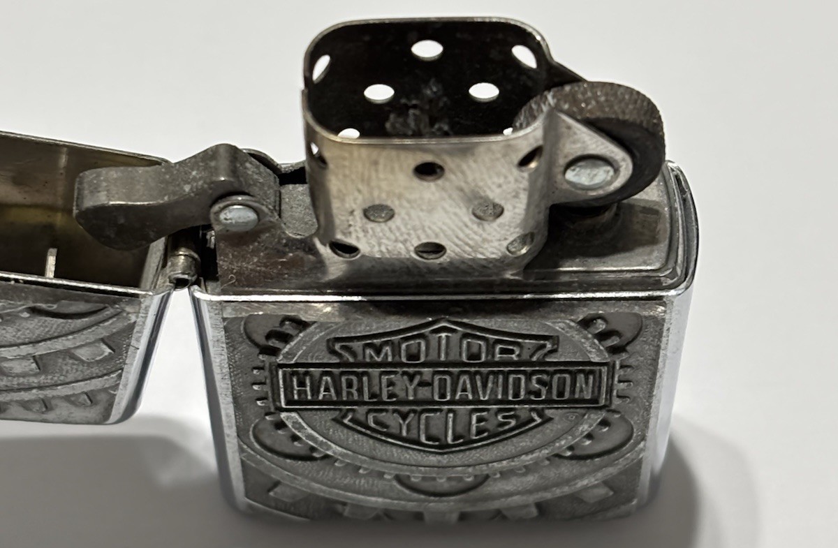 Zippo Harley Davidson Motorcycles Gears Lighter 2000 Pewter Emblem