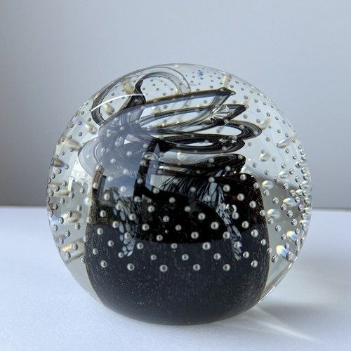 Caithness Cauldron Scotland Paperweight Black Swirl Controlled Bubble Bullicante - Picture 2 of 9