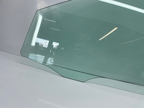 VOLVO C30 FRONT WINDOW SIDE GLASS PASSENGER SIDE LEFT 3 DOOR 2006-2013 - Picture 8 of 12