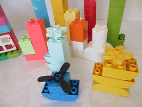 LEGO DUPLO: Lot of 2, 10571, 10909, COMPLETE SETS, PINK BOX OF FUN, HEART BOX