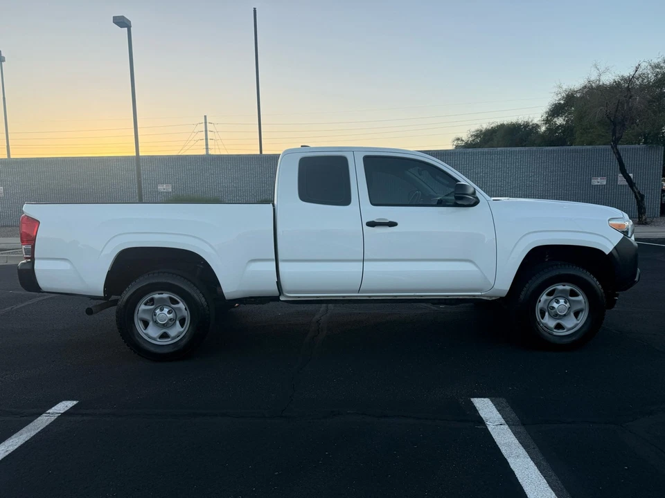 2016 丰田塔科马 SR5 Access Cab I4 6AT 2WD — 第 2/4 张图片