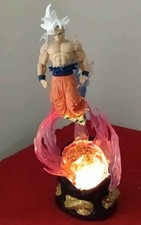 Goku Ultra Instinto Figura Lámpara 9" Iluminar Dragon Ball Estatua.