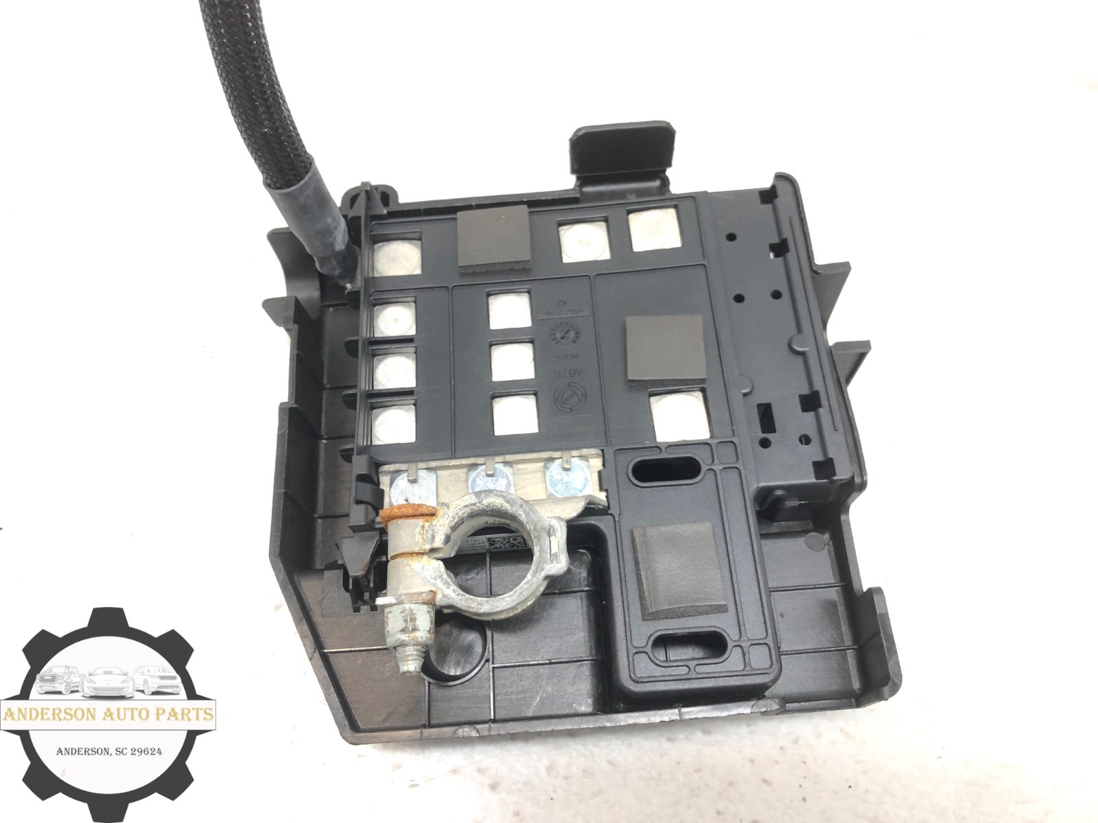 2014-2020 MASERATI QUATTROPORTE POSITIVE BATTERY TERMINAL CLAMP TRAY BRACKET BOX