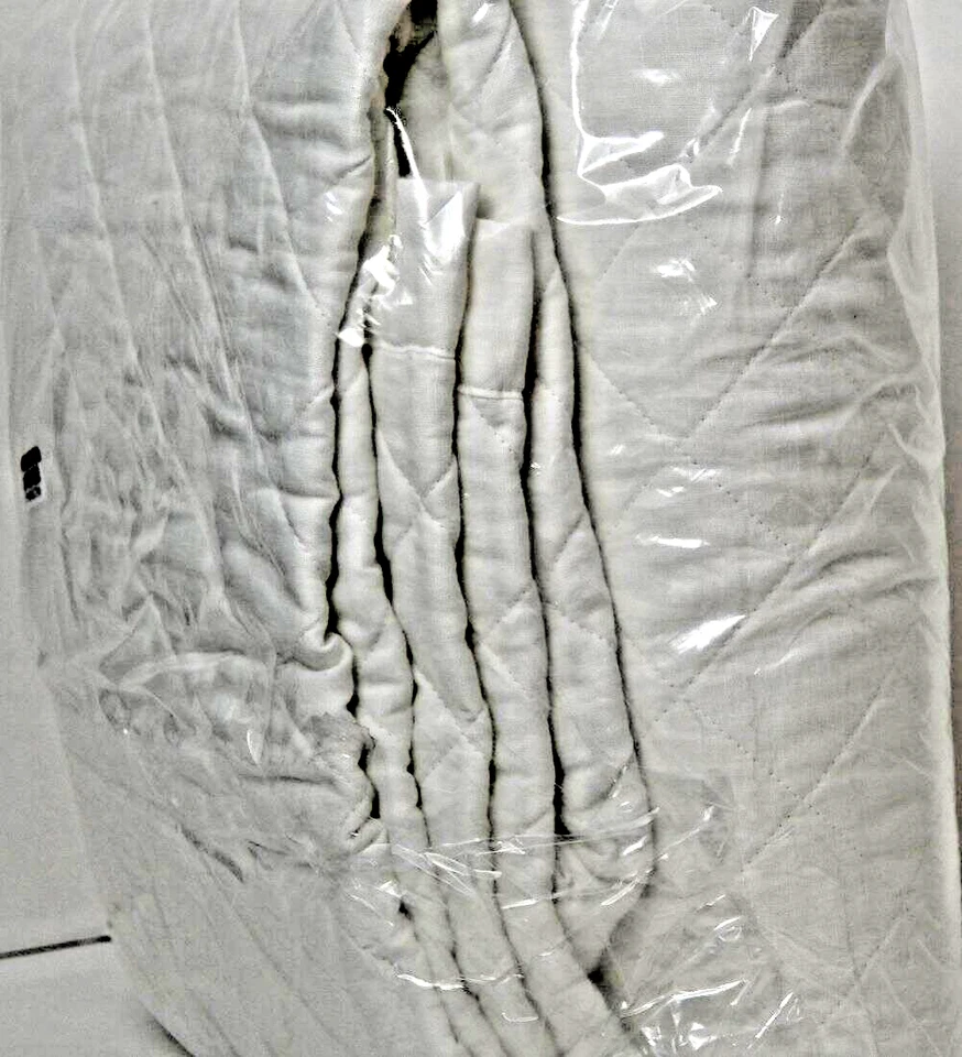 Pottery Barn Belgian Flax Linen Diamond Quilt, King/Cal.King 92 x 108" White New - Image 3 of 4