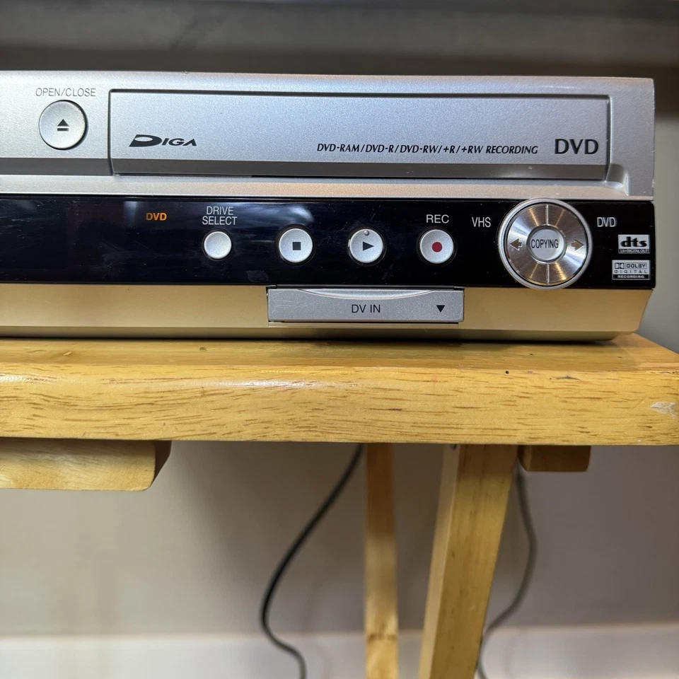 Panasonic DMR-ES35V DVD/VCR комбинированный рекордер протестирован и работает - без пульта дистанционного управления - Изображение 4 из 4