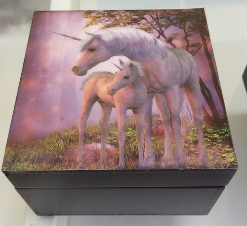 10cm epoxy resin trinket jewellery decorative unicorn box decor craft - Picture 4 of 5