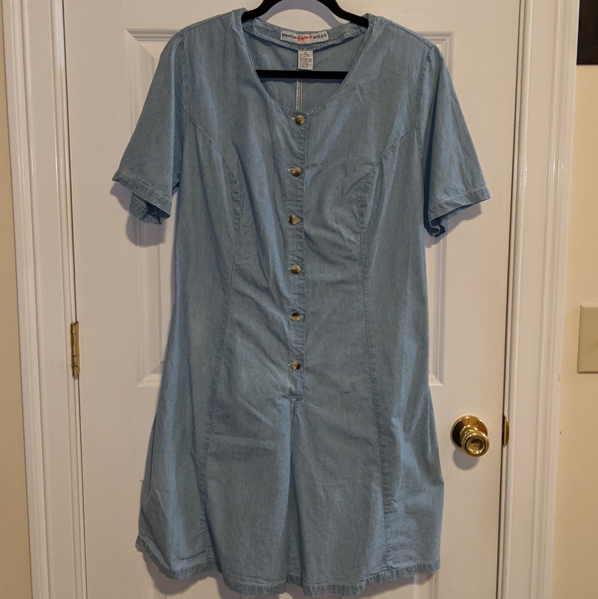 Ladies Light Denim Short Size 1x