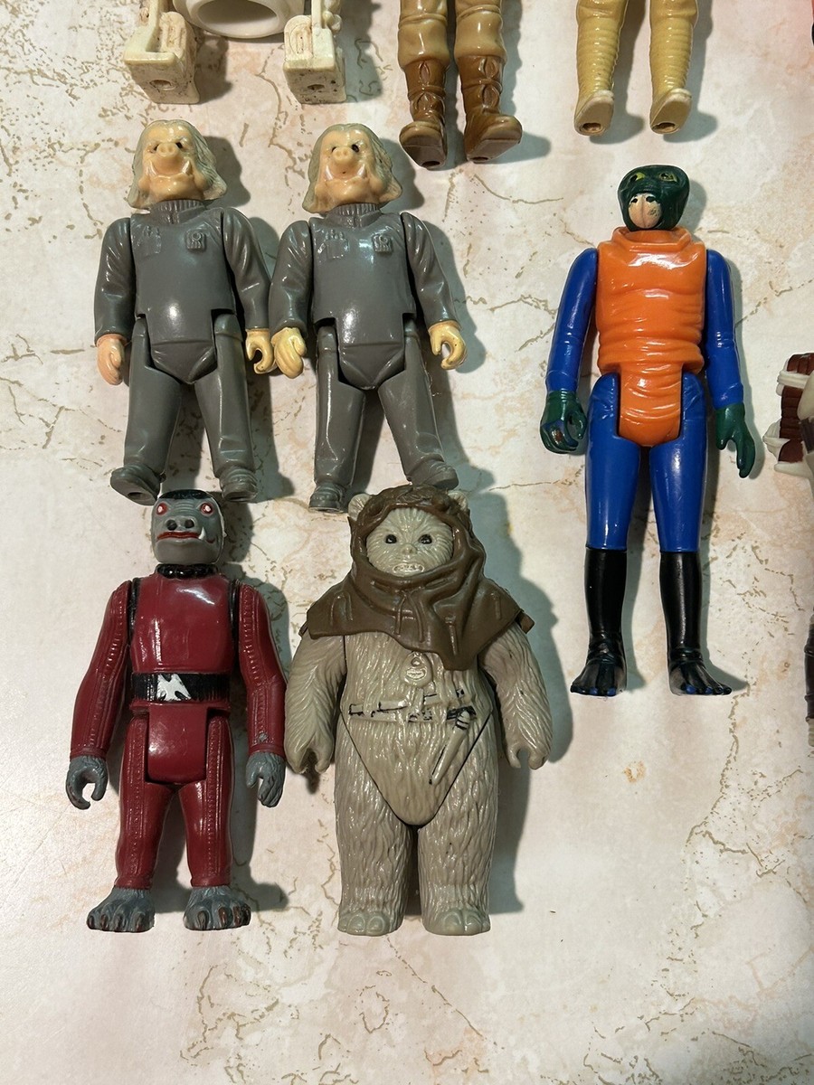 Vintage Lot Of Star Wars Action Figures From 1977 1978 1980 1983