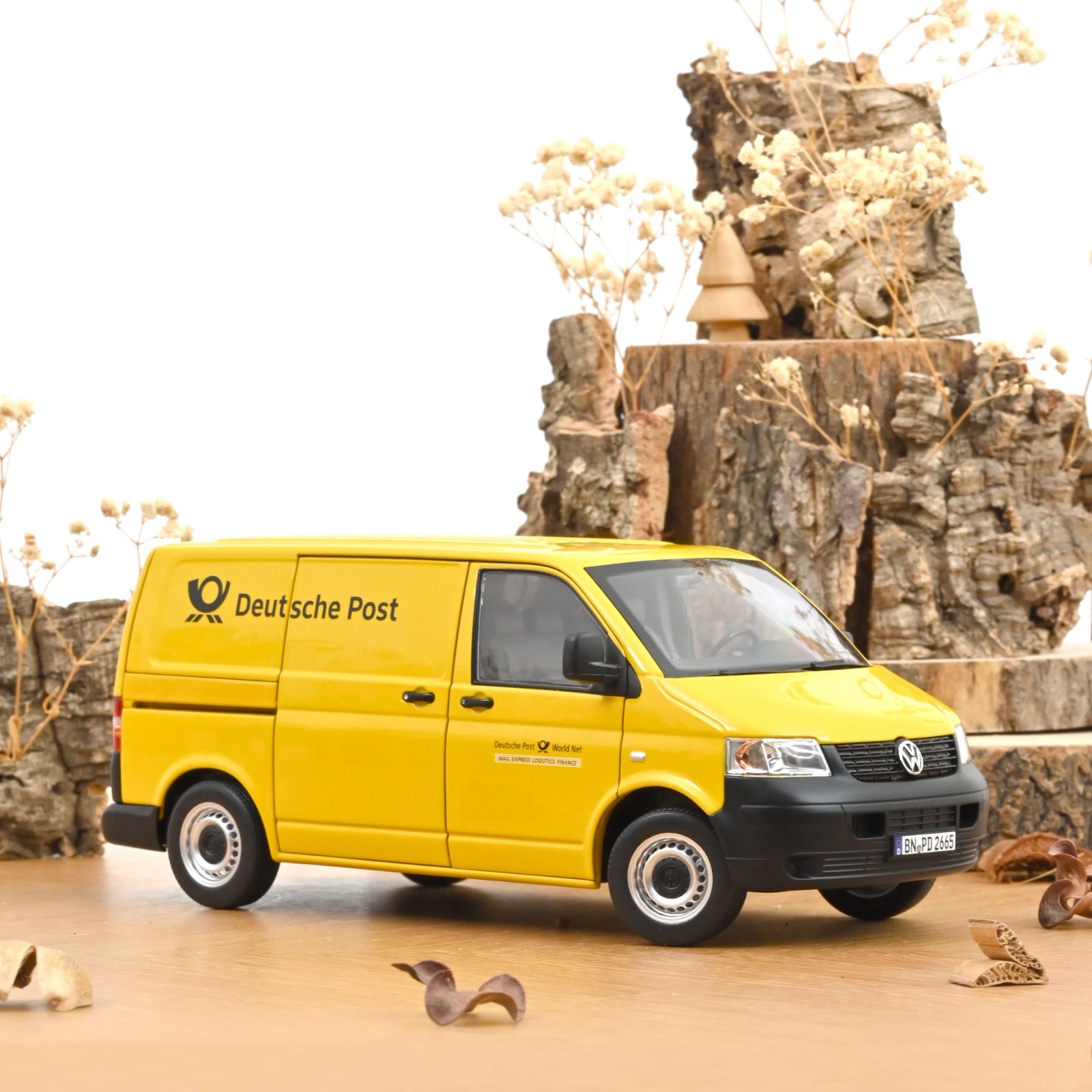NOREV 188617 VW Transporter 2003 Poste allemande miniature de vos souvenirs