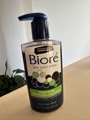 Bioré deep pore charcoal cleanser 200 ml