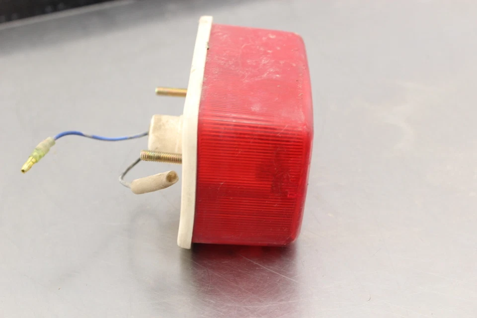 Yamaha Moto 4 YFM350ER 1989 luz trasera luz de freno trasera O957 Foto 2 de 4