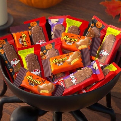 REESE KITKAT MIX BAT MILK CHOCO PEANUT BUTTER CUP-DRACULA MILK CHOCOLATE WAFER