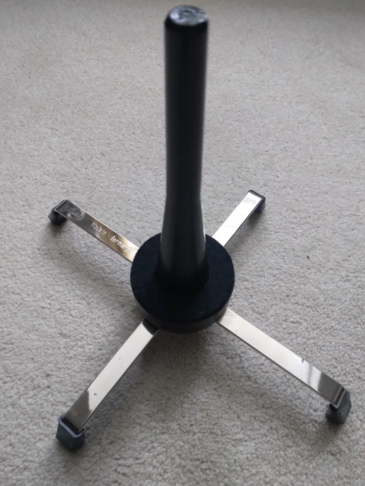 Oboe or Cor Anglais - Folding K&M Floor Stand - Image 2 of 4