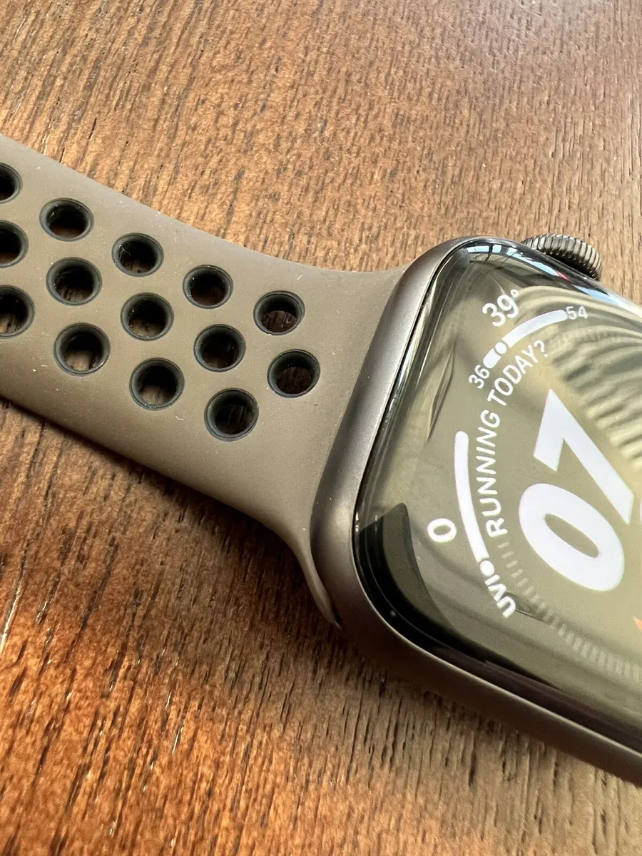 Apple Watch Nike Series 6 40mm GPS + WiFi