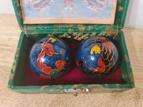Chiming Baoding Balls Set of 2 Cloissoné Enamel Stress Relief Meditation-Vintage - Picture 2 of 11