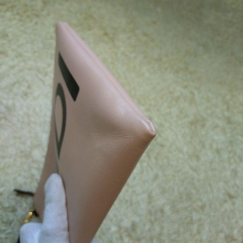 Fendi Clutch Bag Pink Leather Large Logo Roma Flat Slim Pouch Unisex Style - 第 7/24 張圖片