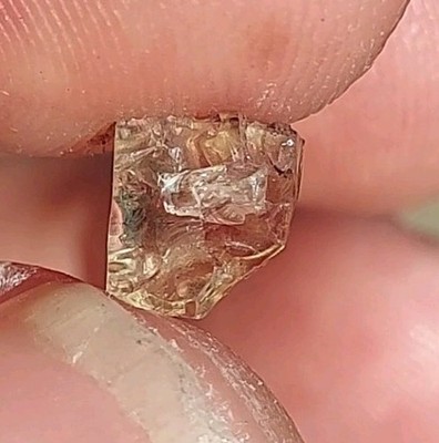 STUNNING FACET GRADE SUNSTONE WITH GREEN SPOT & SCHILLER FROM OREGON, USA
