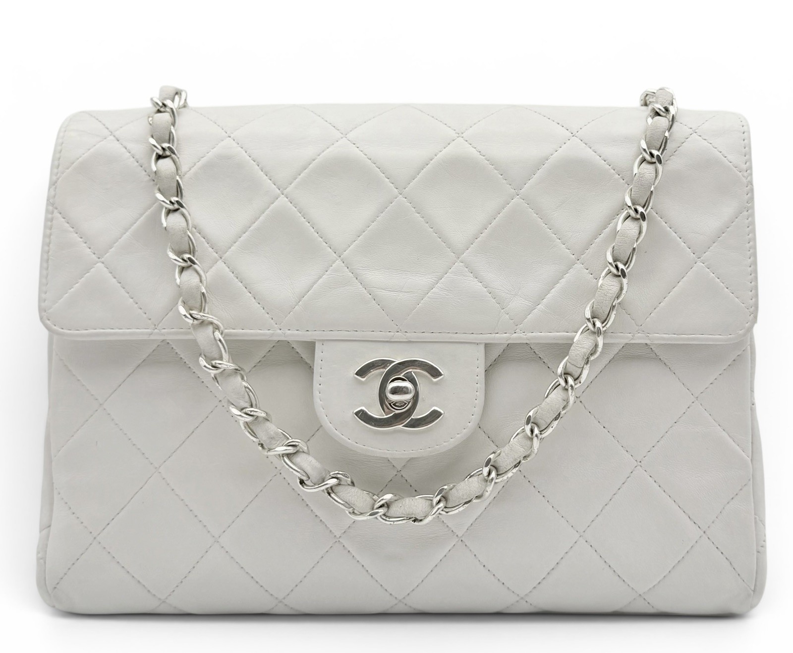 CHANEL Classic Flap Medium White