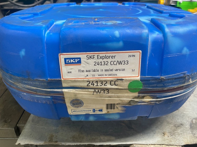 SKF 24132 CC/C3W33 Spherical Roller Bearing