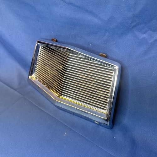 1966-1970 Original Mopar B-Body Console Rear Trim Part # 2589728 - Picture 2 of 7