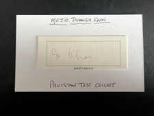 MAJID JAHANGIR KHAN - LEGENDARY PAKISTANI TEST CRICKETER  -  SIGNED WHITE CARD
