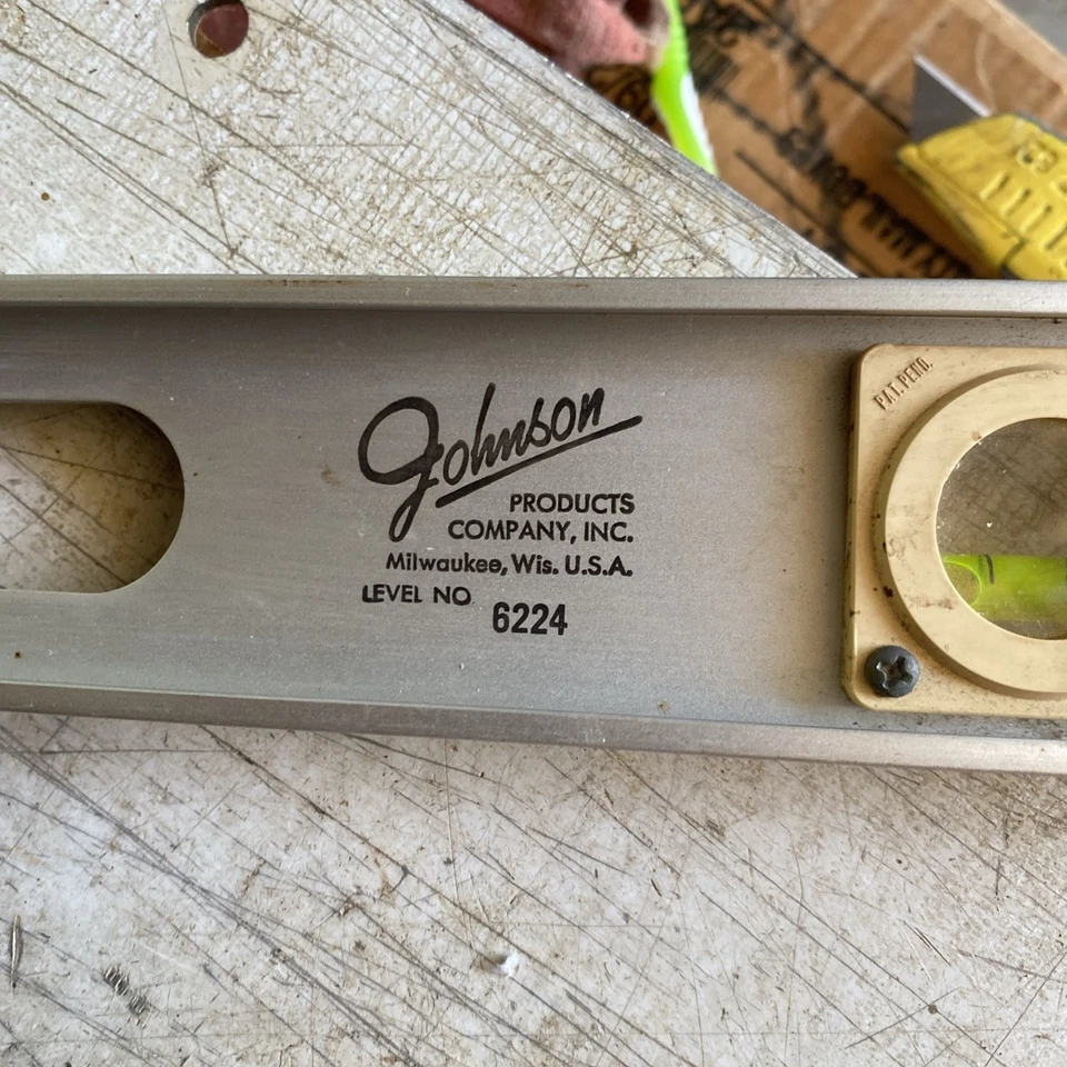 Vtg Johnson Aluminum Rare Level #6224 Carpenter Tool 24" USA - Image 2 of 4