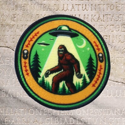 Bigfoot UFO Patch Iron-on Applique Sci-fi Badge Alien Myth Legend Cryptid